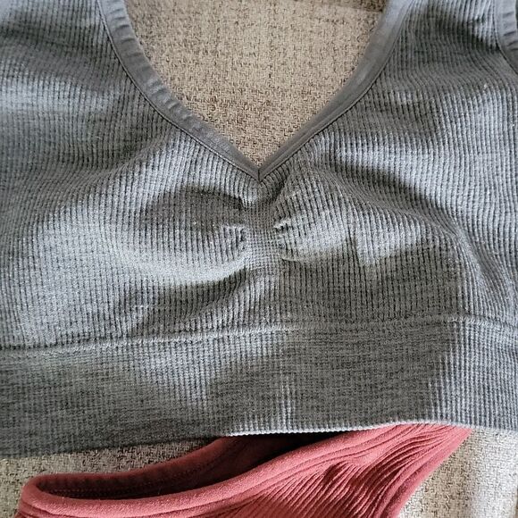 3 piece Sports Bras Bundle - Picture 4 of 7